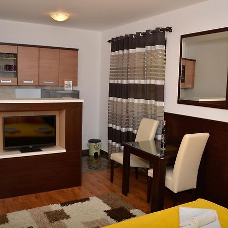 Apartments Leo 트레빈예 객실 사진